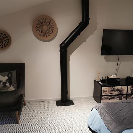 Au Domaine De Gigie Bed & Breakfast Chervettes Oda fotoğraf