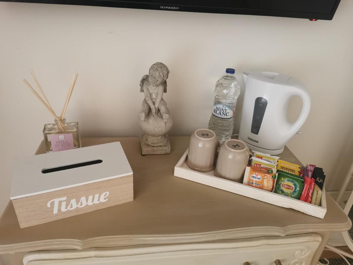 Au Domaine De Gigie Bed & Breakfast Chervettes Dış mekan fotoğraf