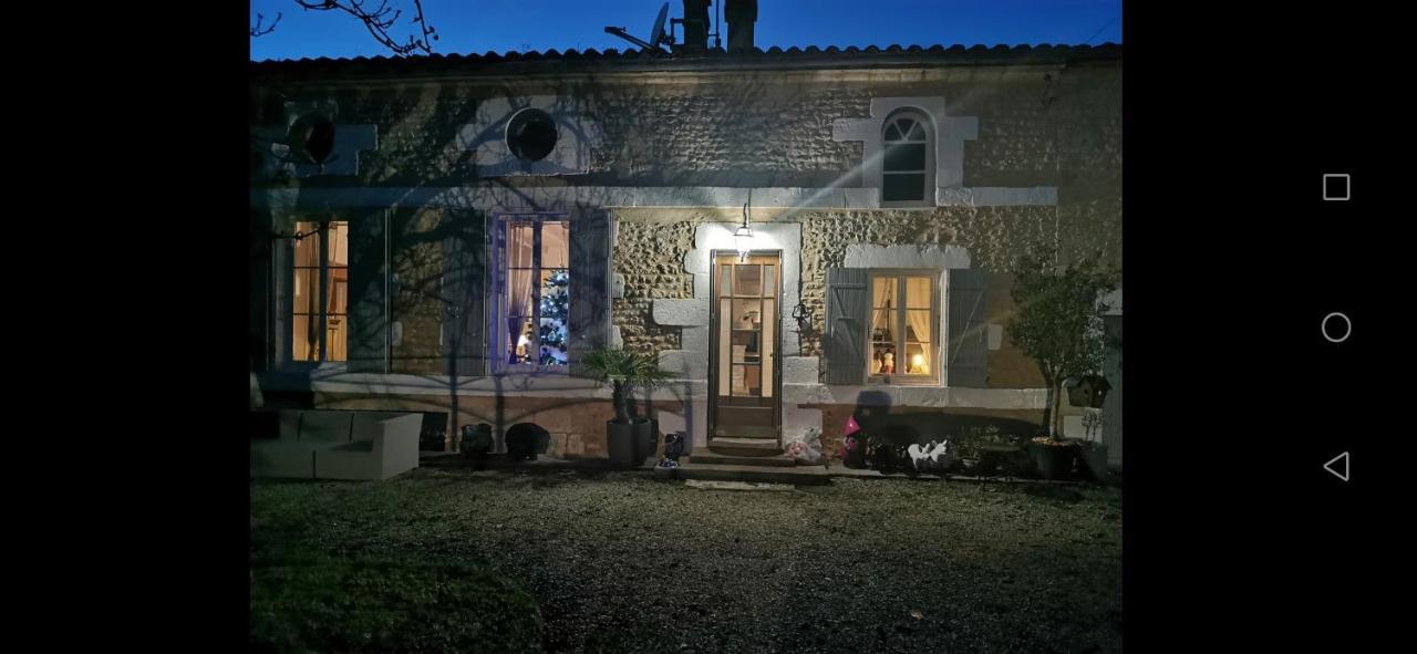 Au Domaine De Gigie Bed & Breakfast Chervettes Dış mekan fotoğraf