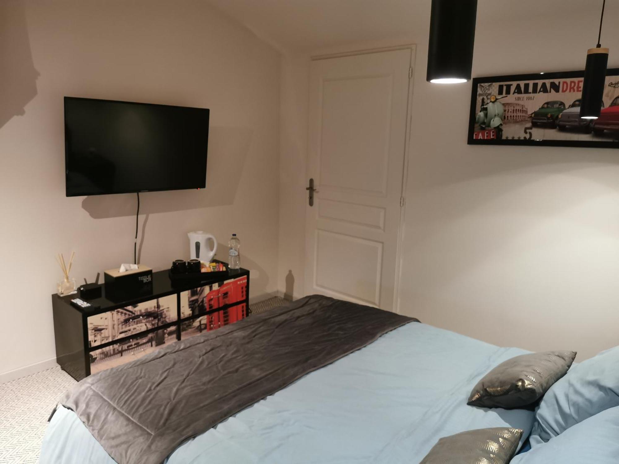 Au Domaine De Gigie Bed & Breakfast Chervettes Oda fotoğraf